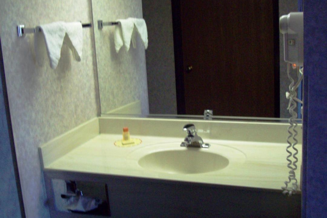 Photo of Bathroom in Lordsburg