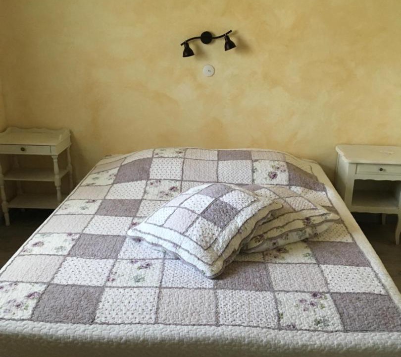 Photo of Bedroom in Entrevaux
