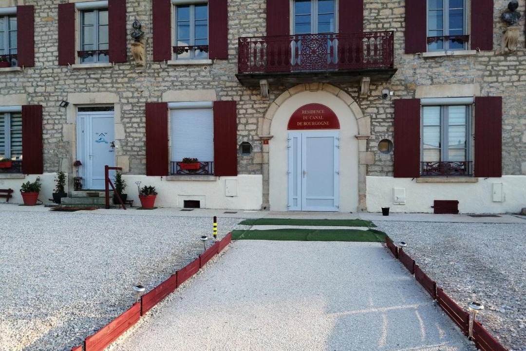 Photo of Others in Montbard