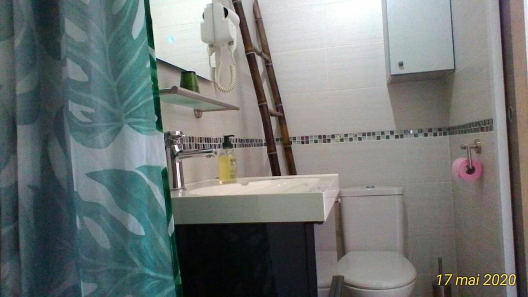 Photo of Bathroom in Saint-Pierre-du-Mont