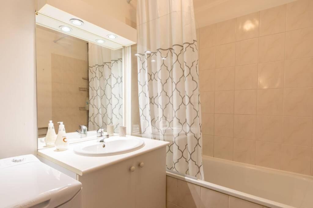 Photo of Bathroom in Meaux