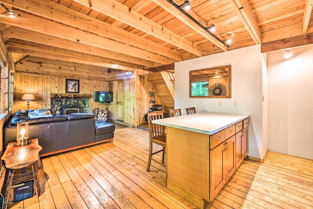 Photo of Others in Index