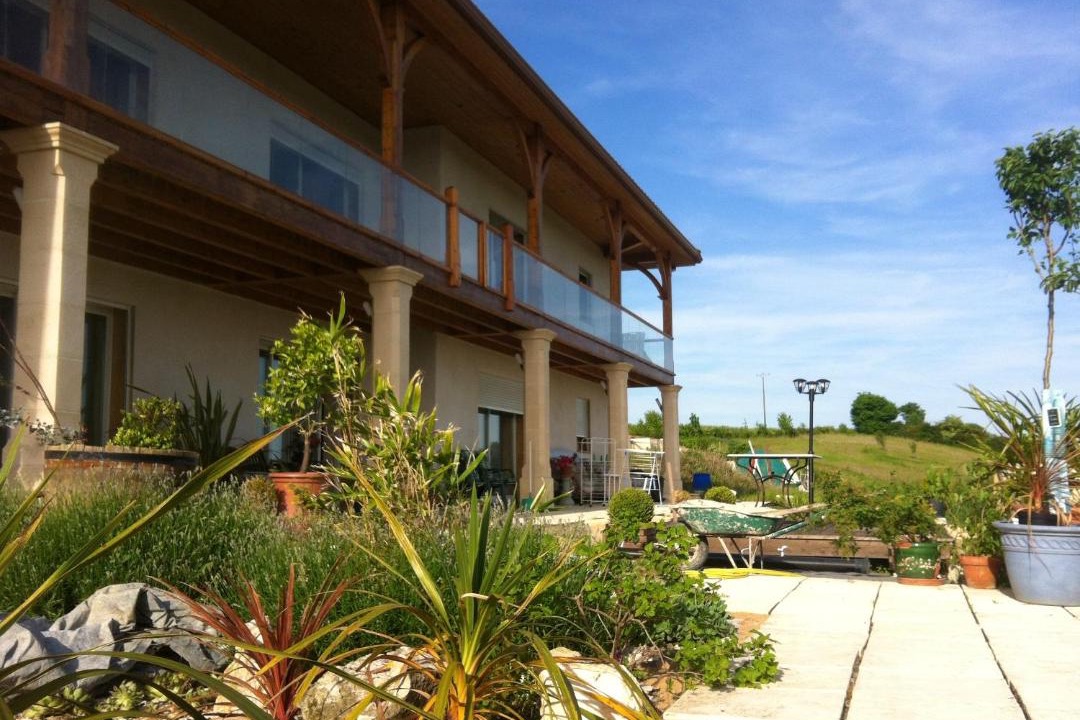 Photo of Buildings in Catonvielle