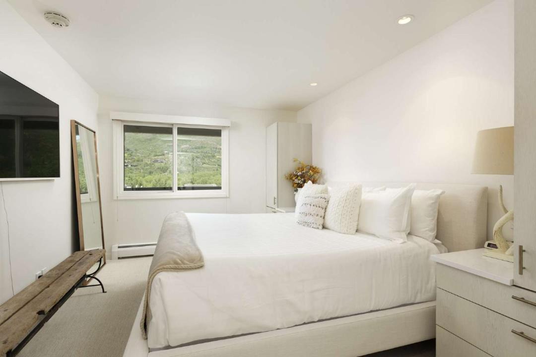 Photo of Bedroom in Aspen