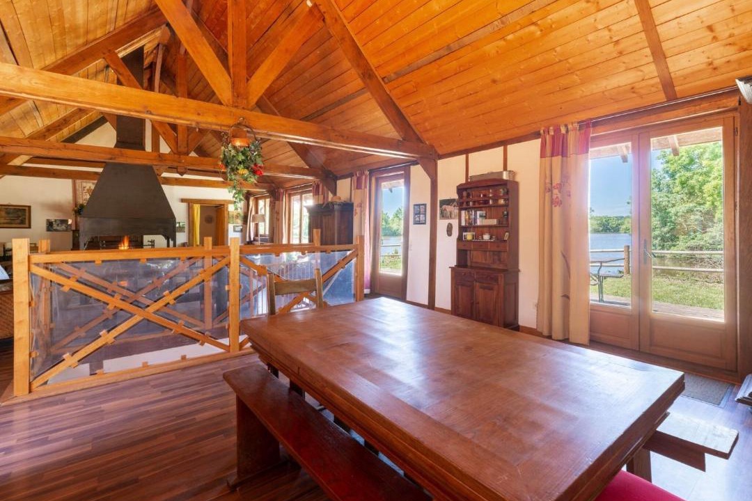 Photo of Others in Ferce