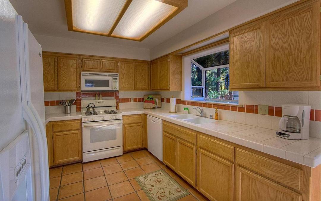 Photo of Kitchen in Pioneer Trail