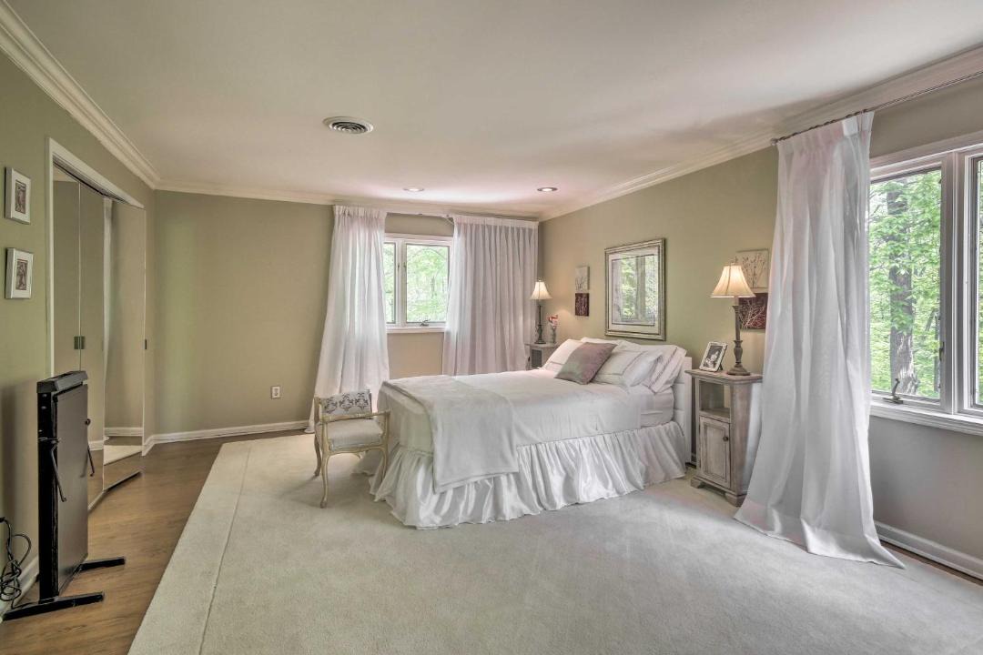 Photo of Bedroom in Long Green