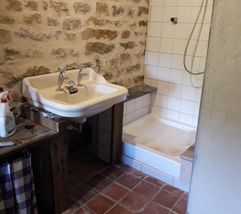 Photo of Bathroom in Crux-la-Ville
