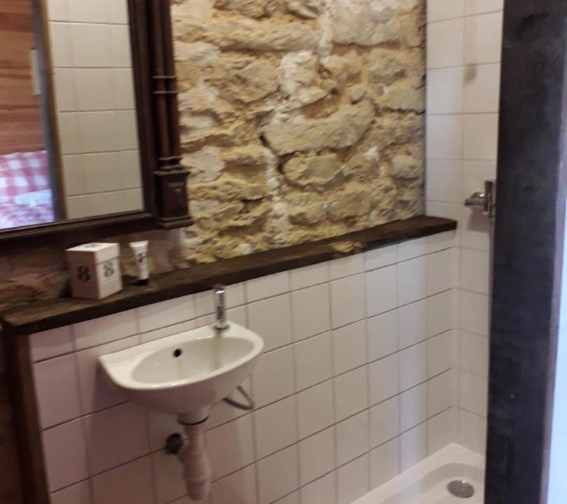 Photo of Bathroom in Crux-la-Ville