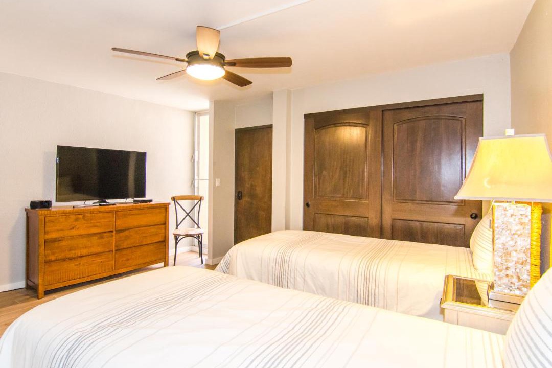 Photo of Bedroom in Maalaea