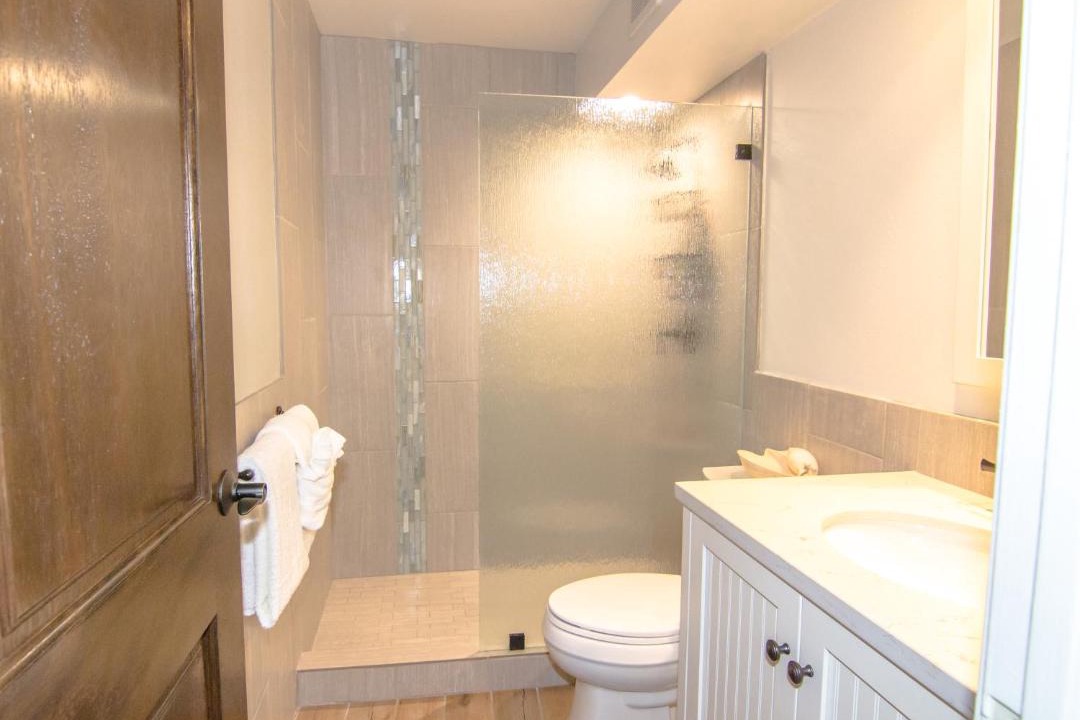 Photo of Bathroom in Maalaea