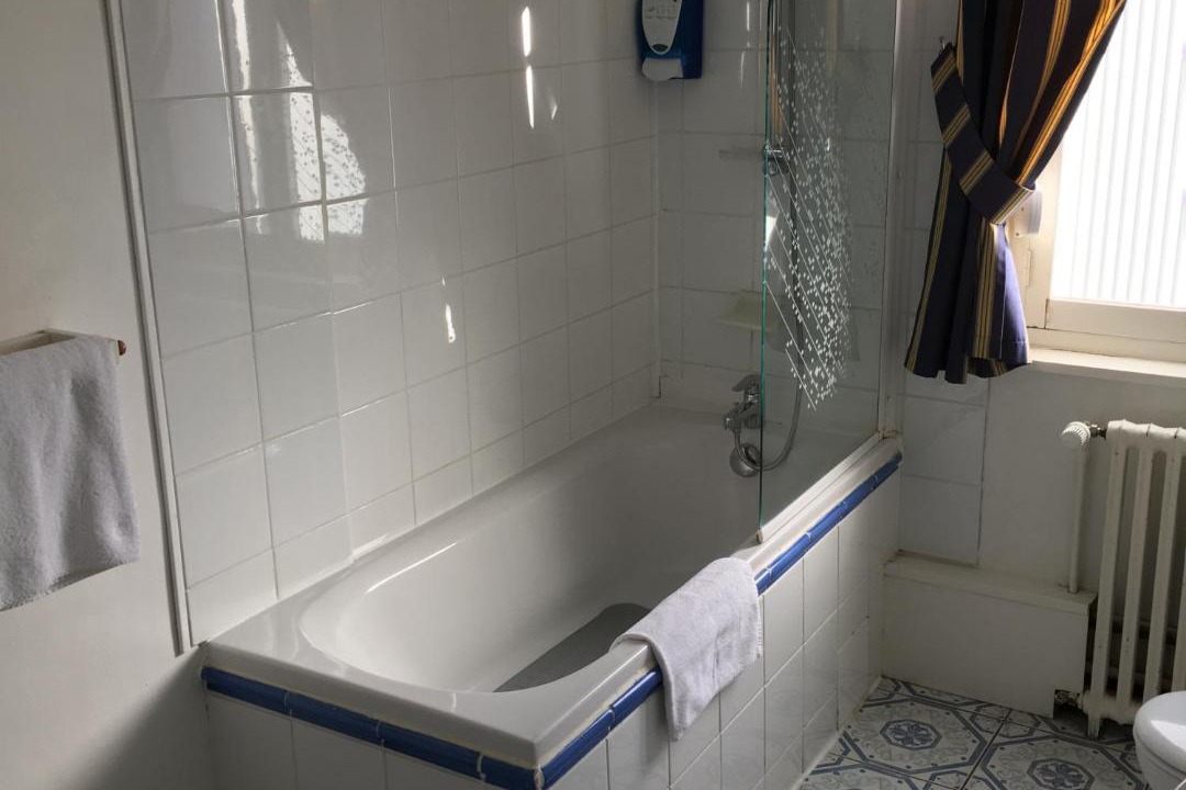 Photo of Bathroom in Cassel