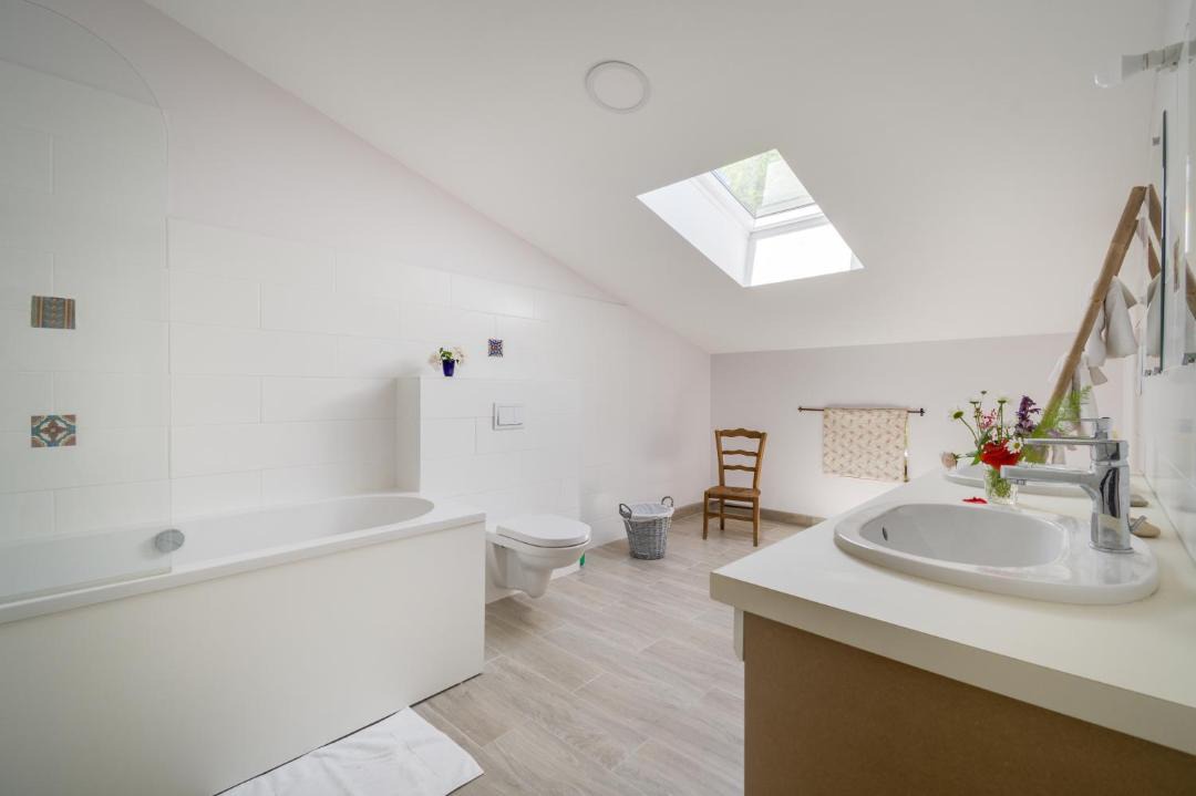 Photo of Others in Boyer