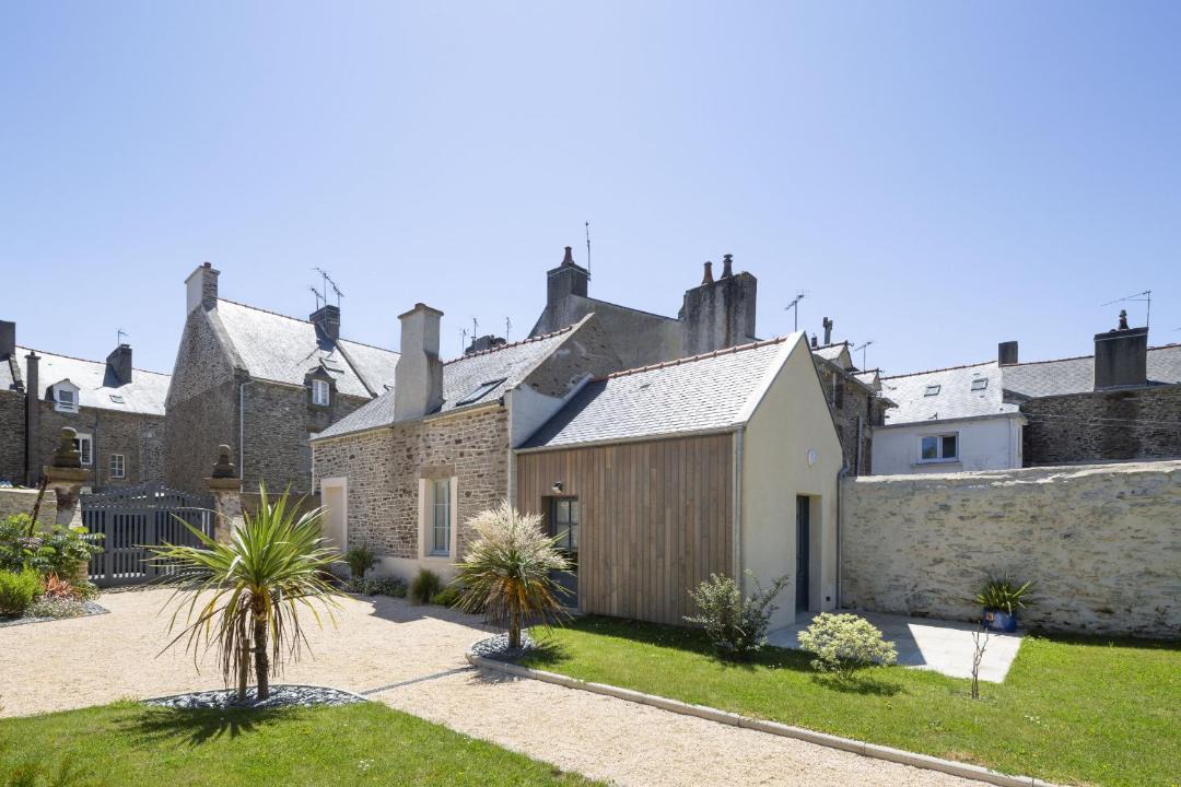 Photo of Buildings in Cancale
