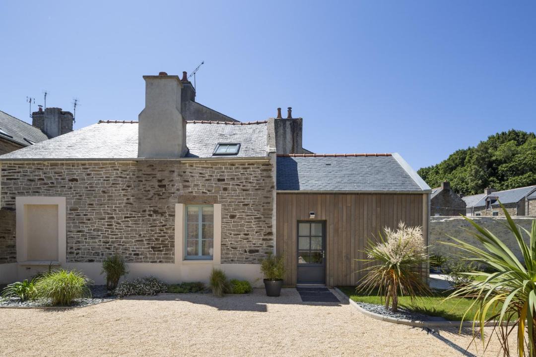 Photo of Buildings in Cancale