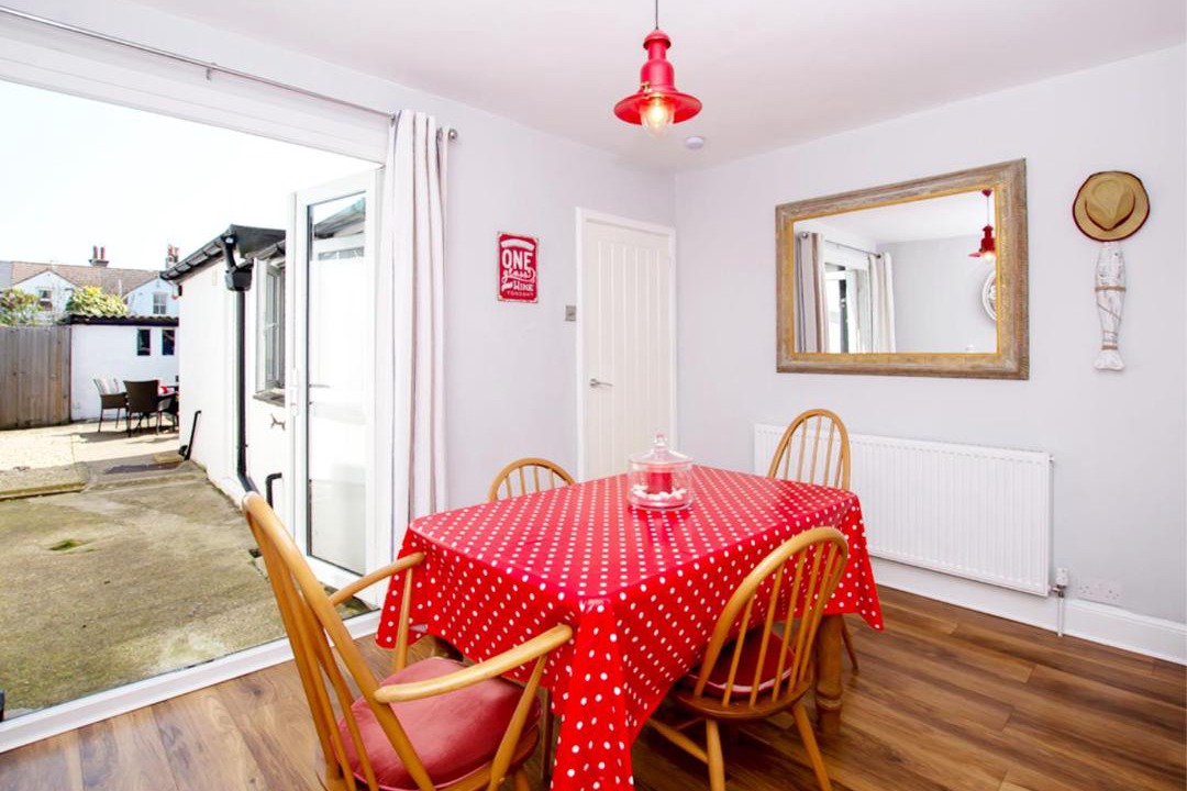 Photo of Others in Deal