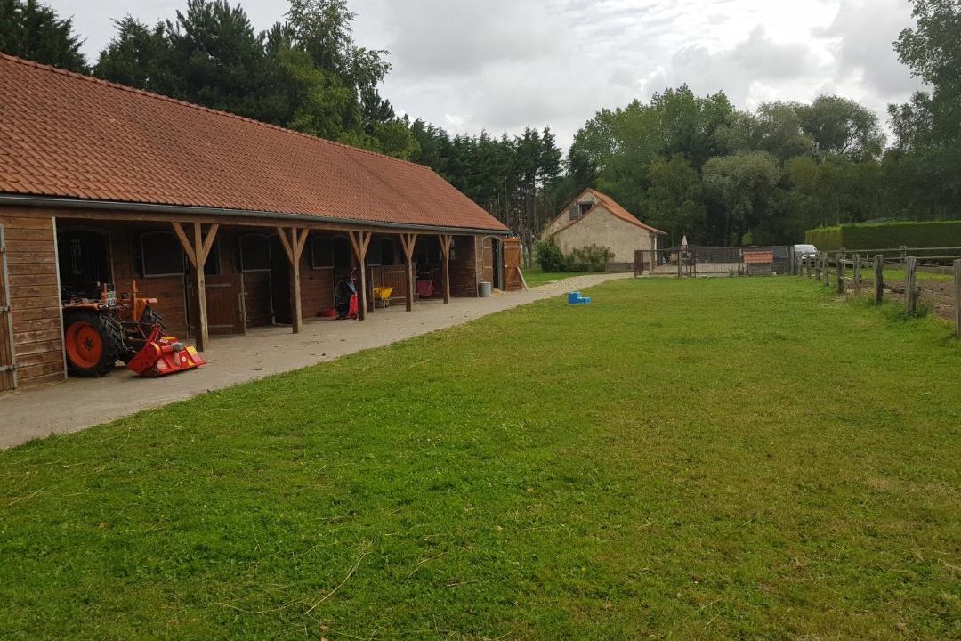 Photo of Buildings in Saint-Quentin-en-Tourmont
