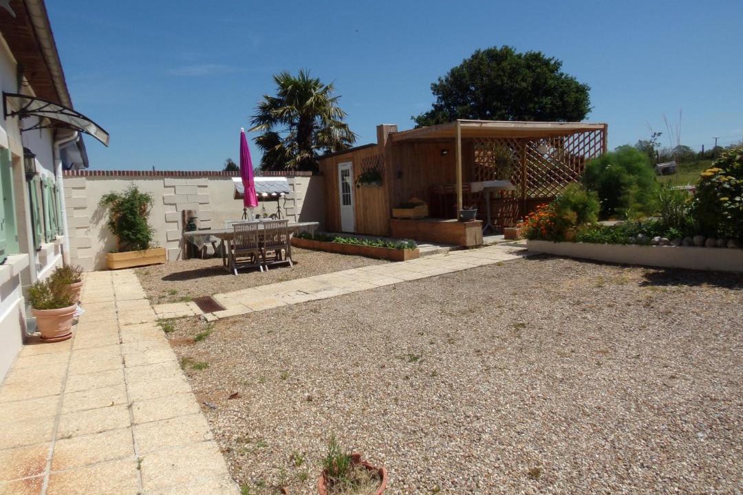 Photo of Others in Les Loges