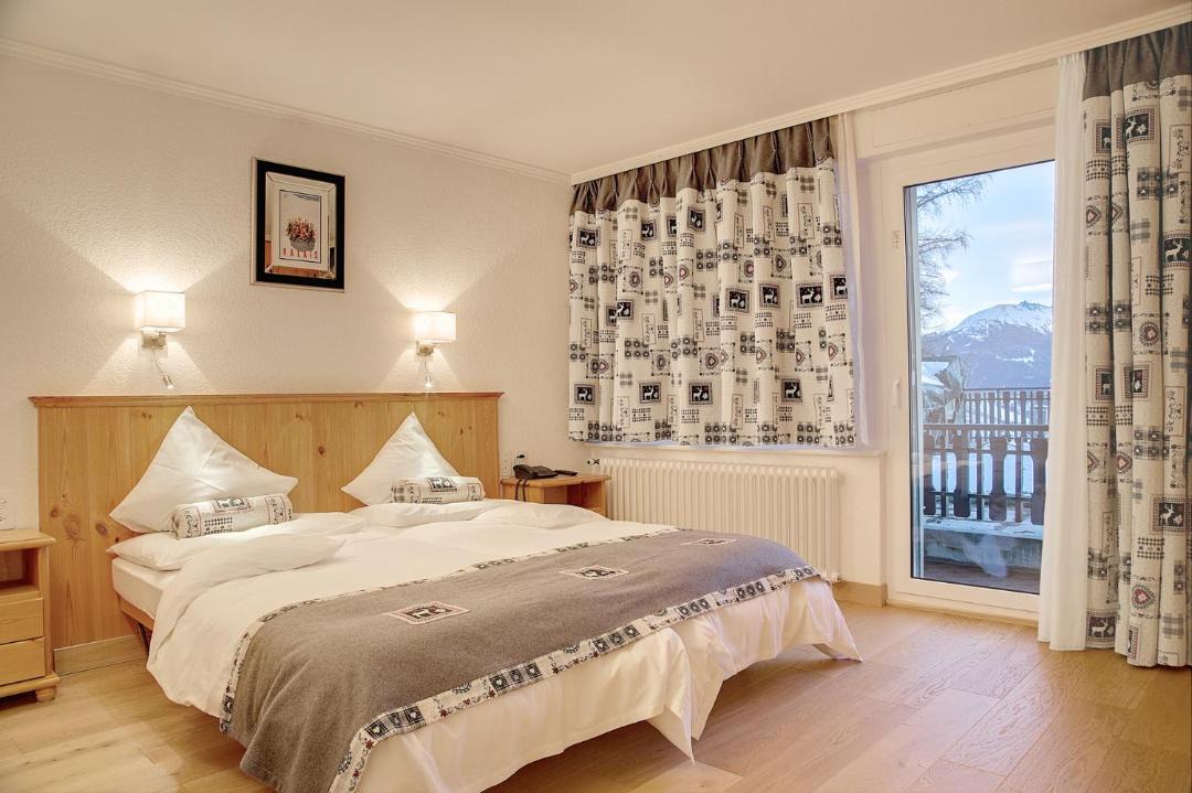 Photo of Bedroom in Noes