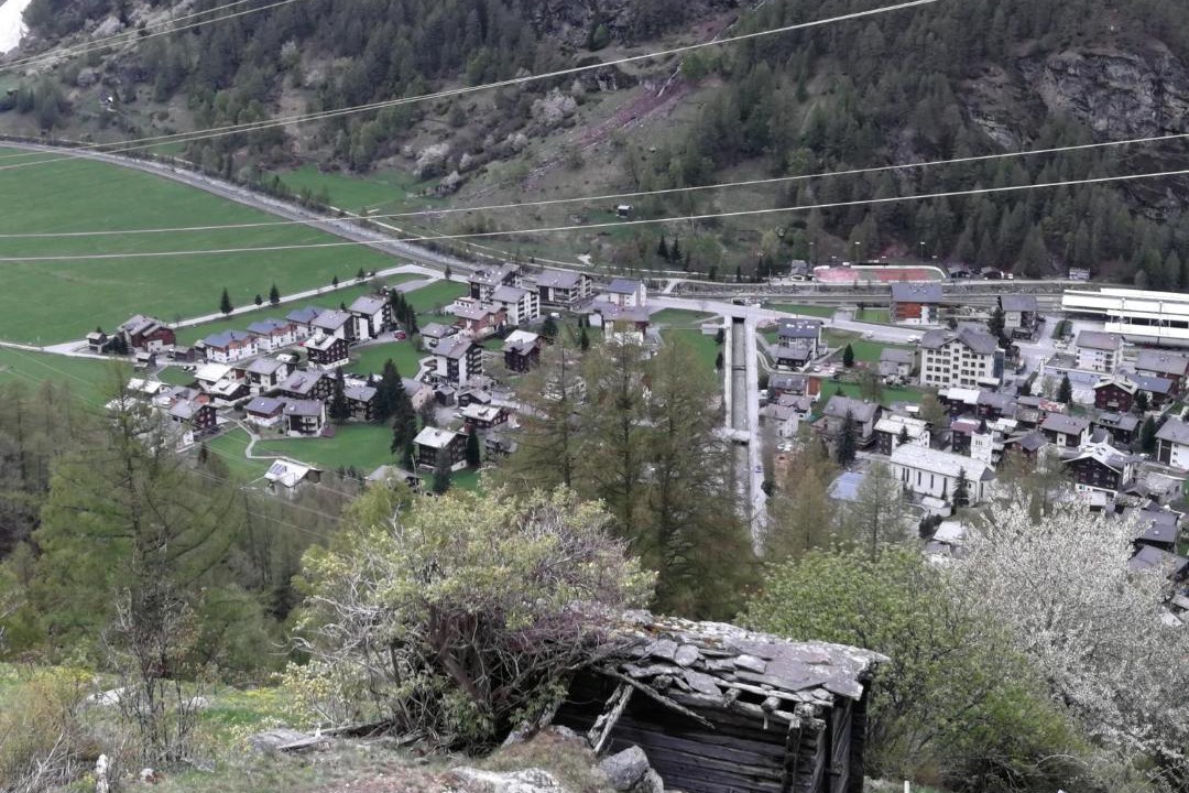 Photo of Others in Taesch