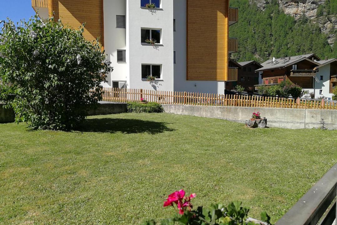 Photo of Others in Taesch