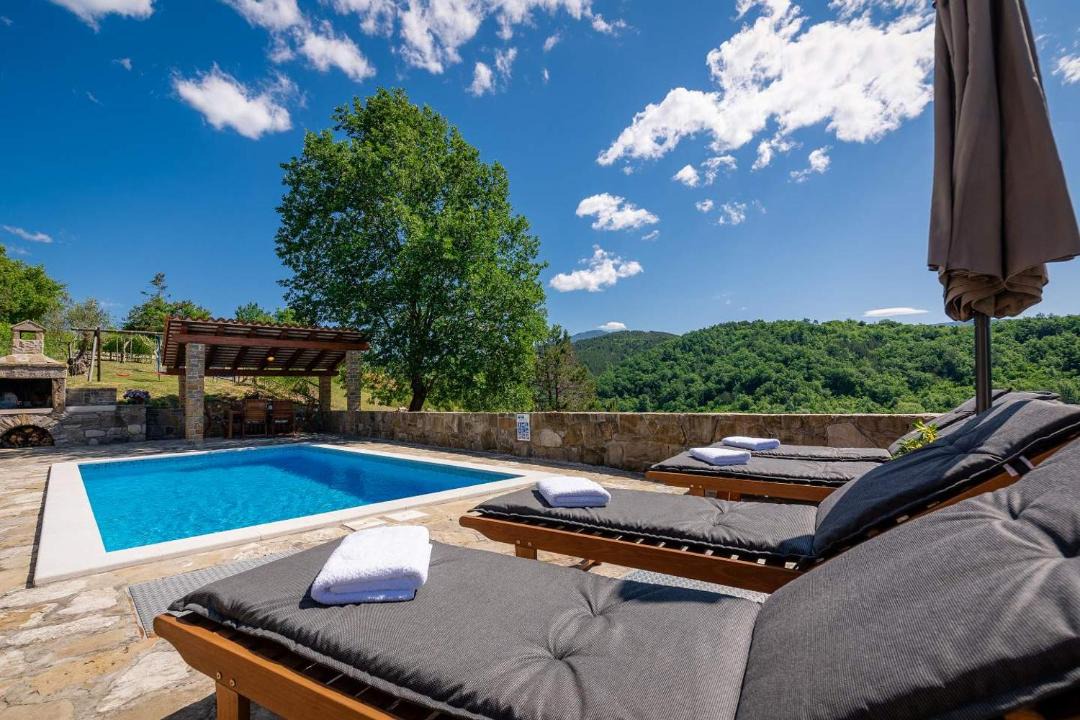 Photo of Outdoor in Pican