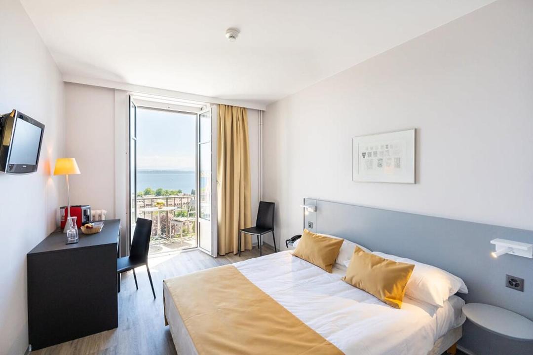 Photo of Others in Neuchatel