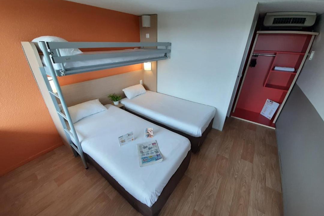 Photo of Bedroom in Chaintre