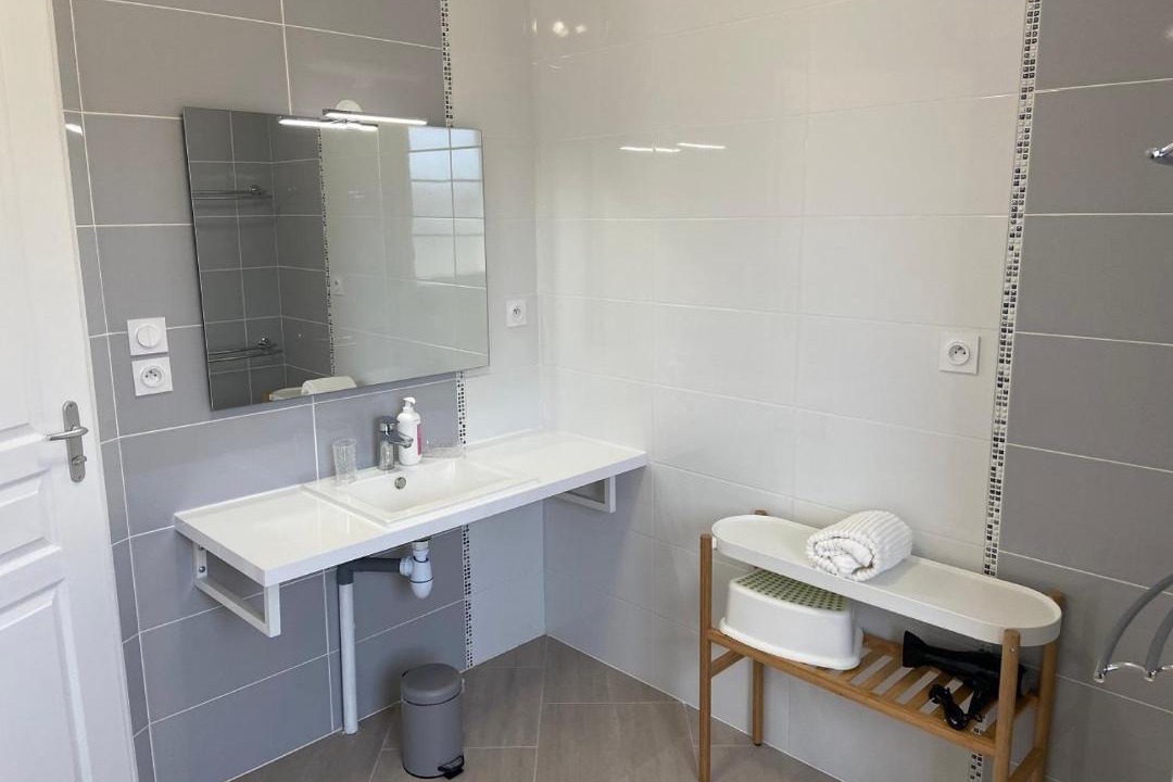 Photo of Bathroom in Seigy