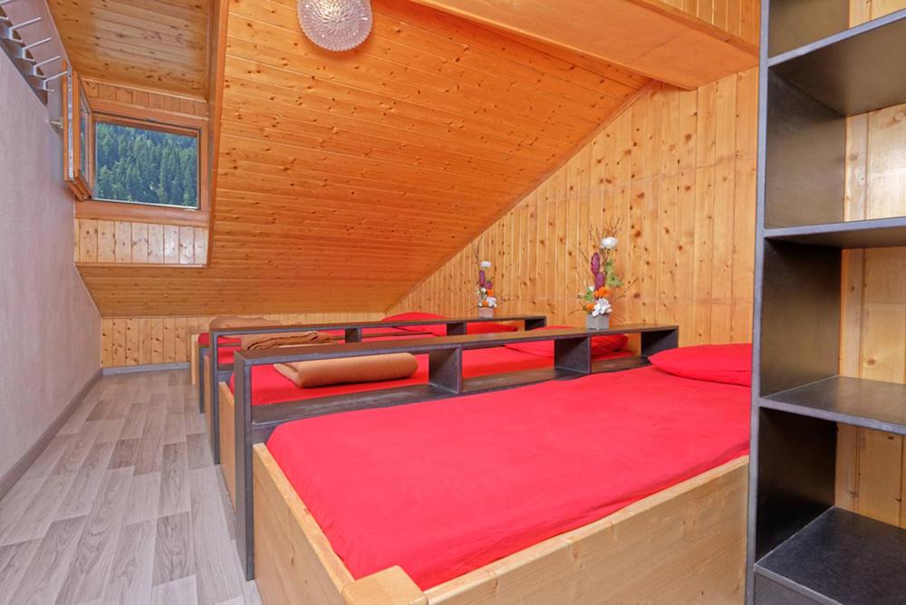 Photo of Others in Bourg-Saint-Pierre