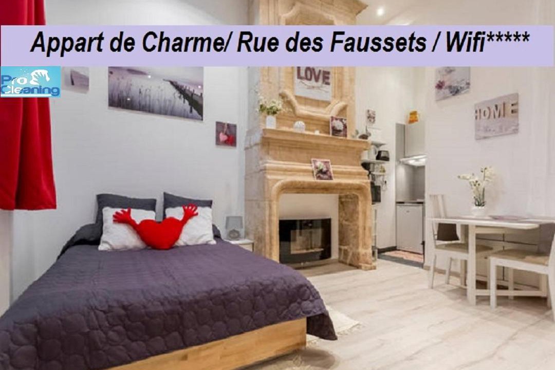 Photo of Bedroom in Hotel de Ville - Quinconces