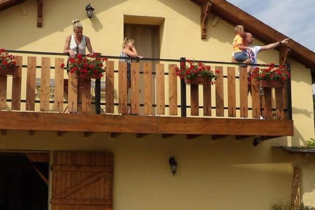 Photo of Buildings in Lor