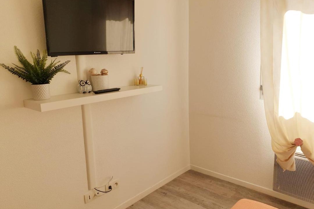 Photo of Others in Montmuzard