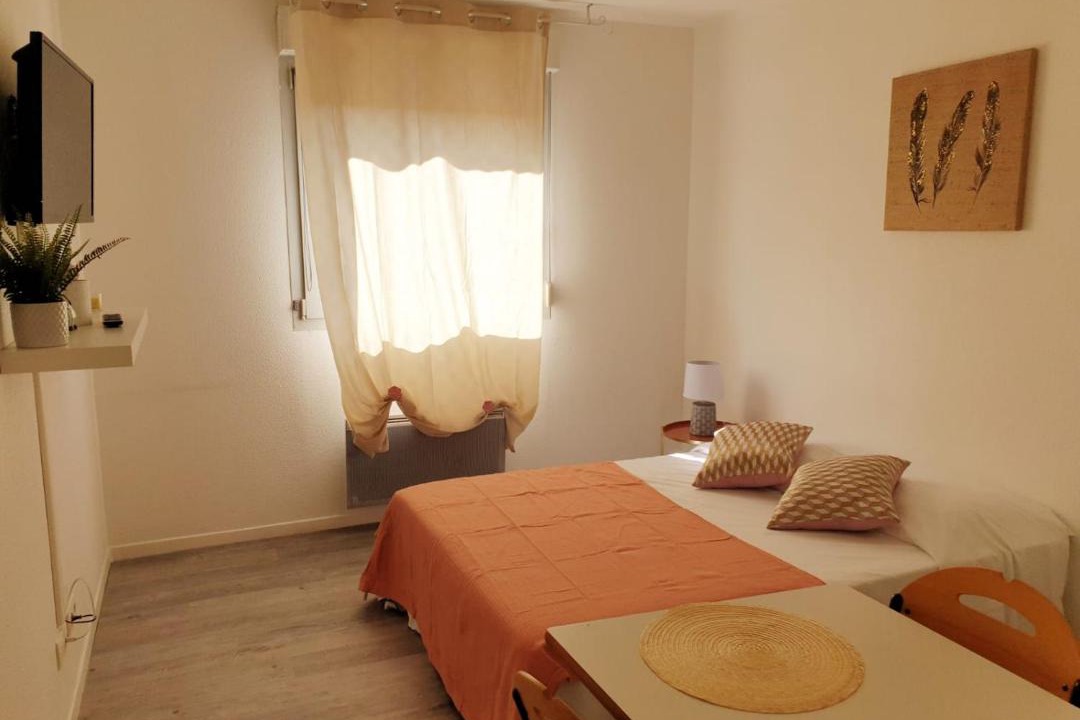 Photo of Others in Montmuzard