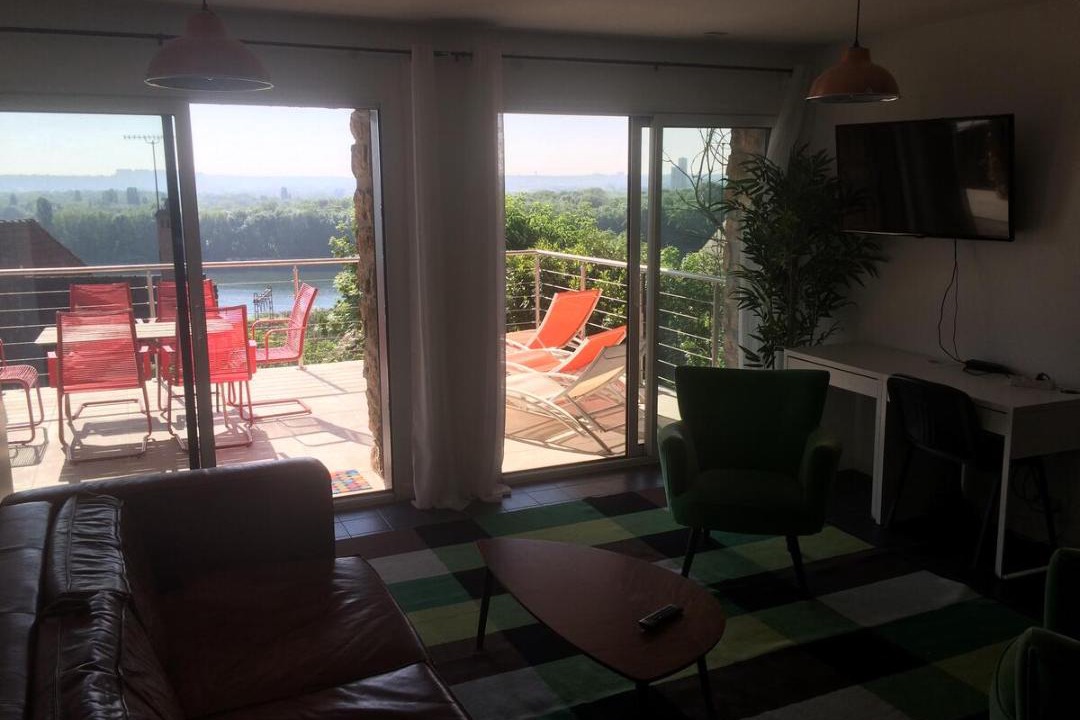 Photo of Livingroom in Mons - Plaine basse