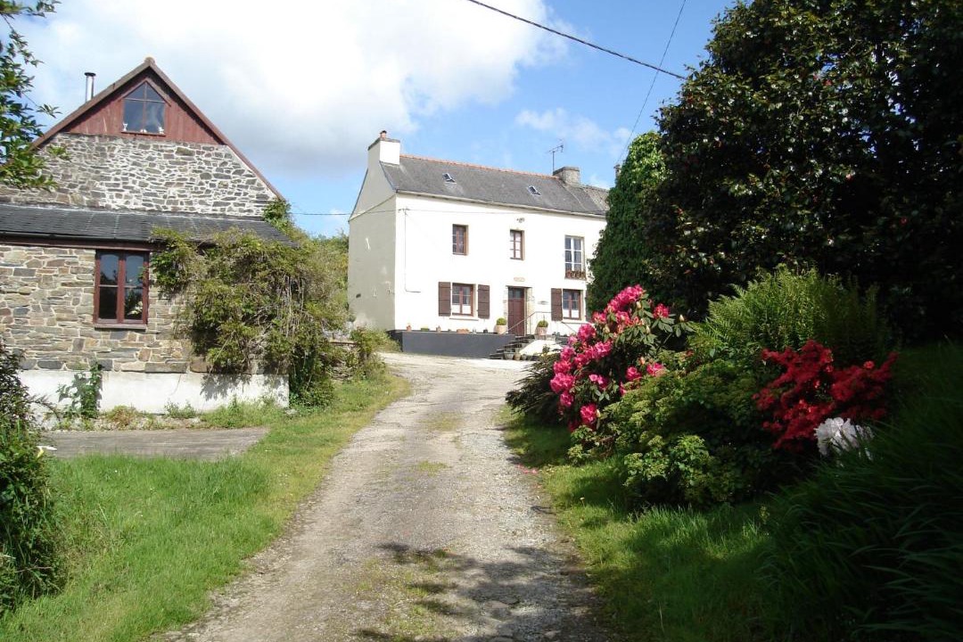 Photo of Buildings in Saint-Segal