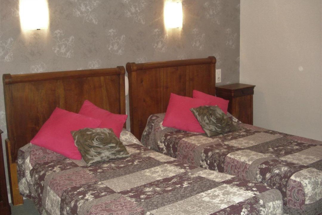 Photo of Others in Saint-Cyprien-sur-Dourdou