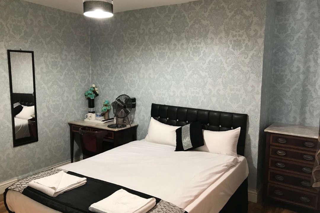 Photo of Others in Southall Broadway