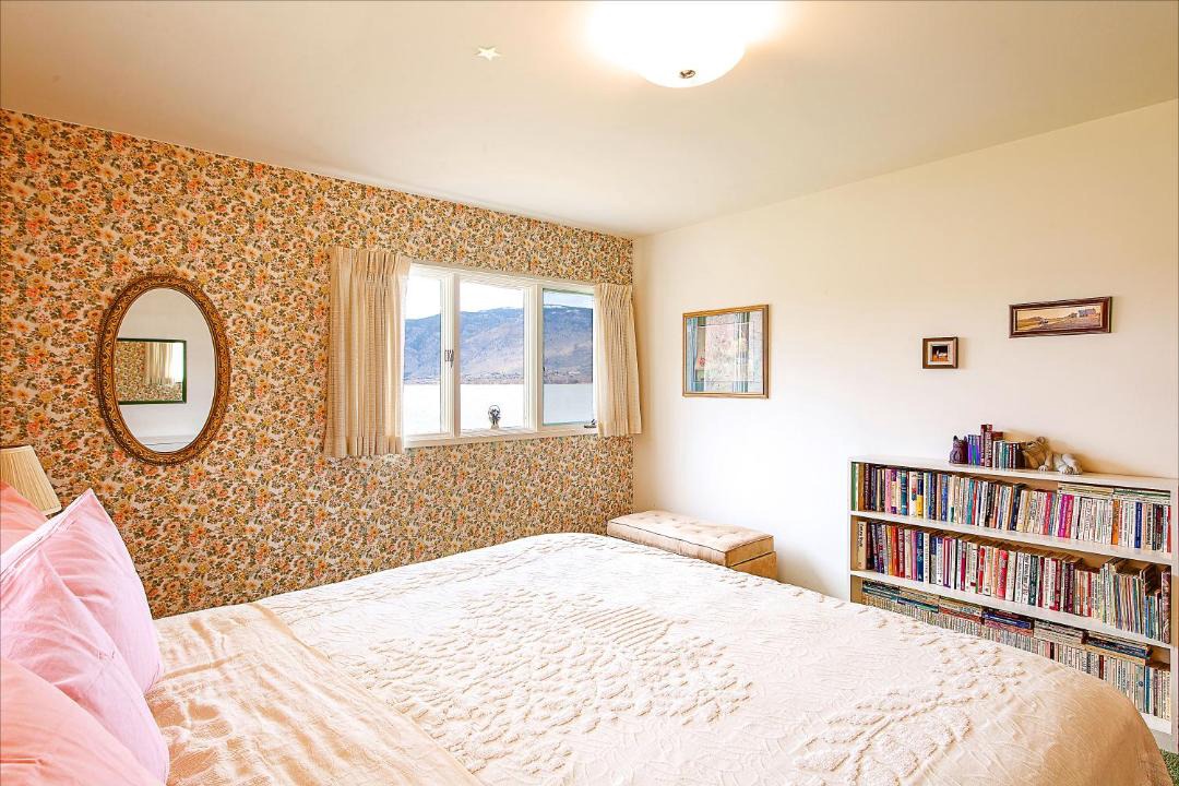 Photo of Bedroom in Oroville