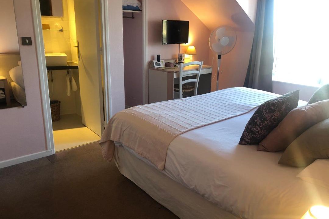 Photo of Others in Saint-Leu-dEsserent