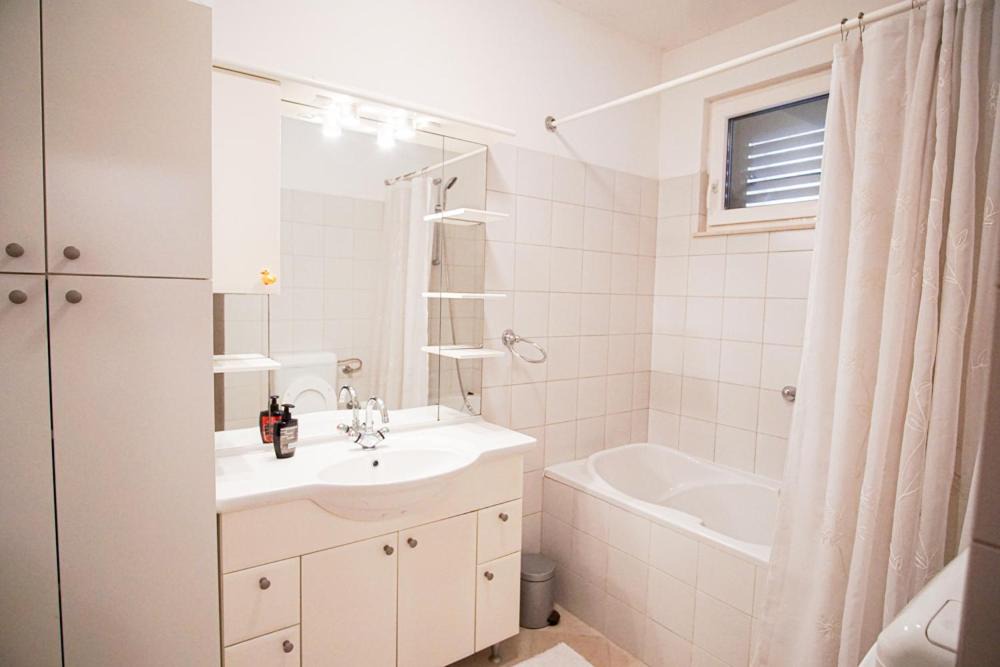 Photo of Bathroom in Slano