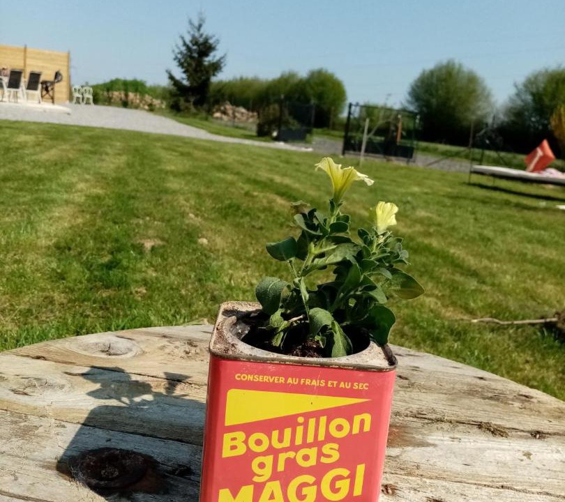 Photo of Others in Mondrepuis