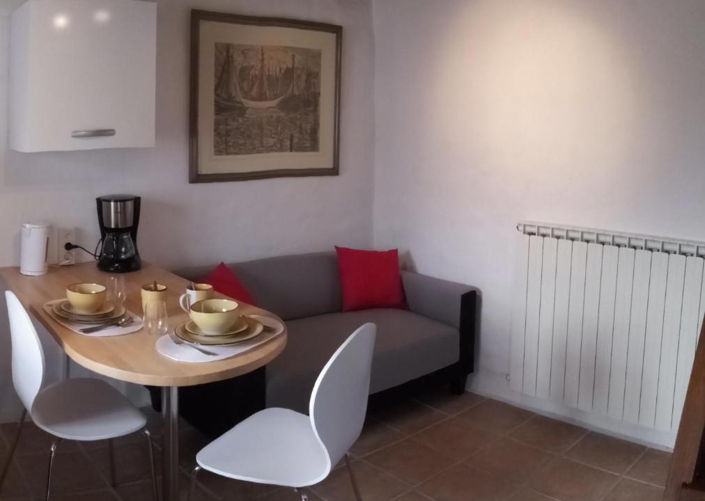 Photo of Livingroom in Nanteuil-de-Bourzac