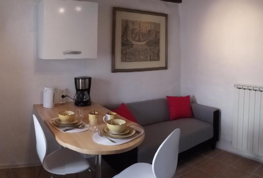 Photo of Livingroom in Nanteuil-de-Bourzac