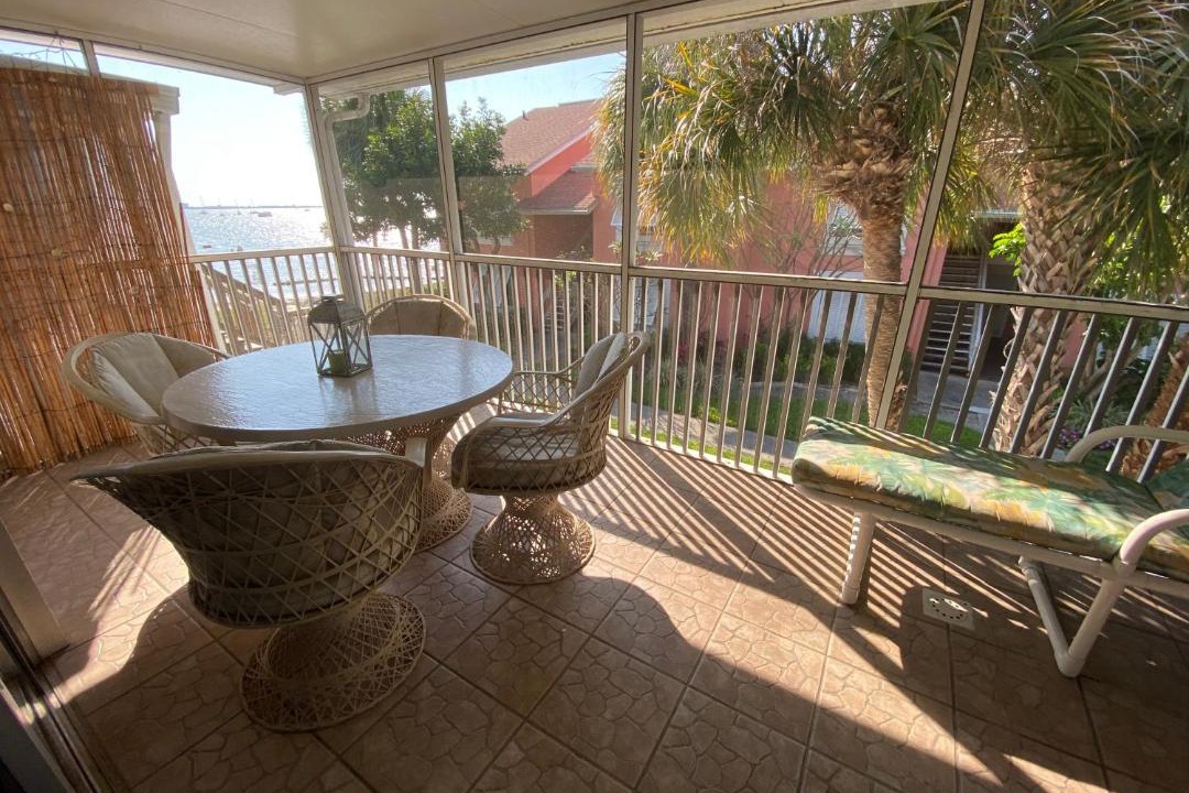 Photo of Patio Balcony in Bayview