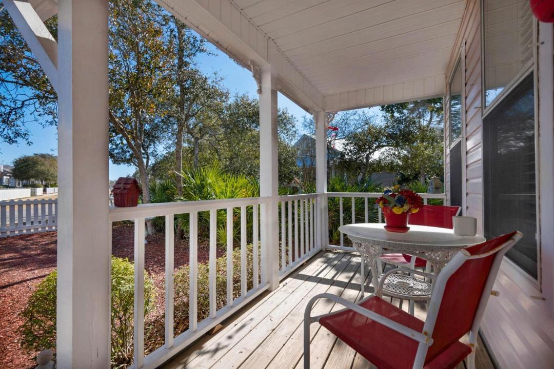 Photo of Patio Balcony in Clipper Cove