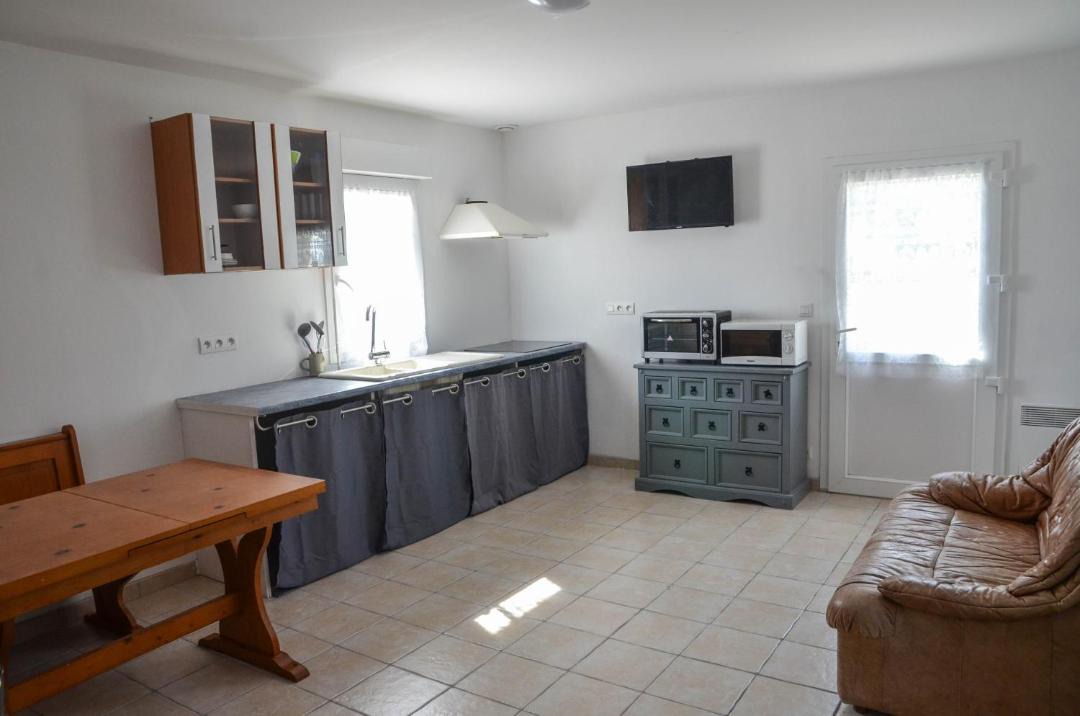 Photo of Others in Surville