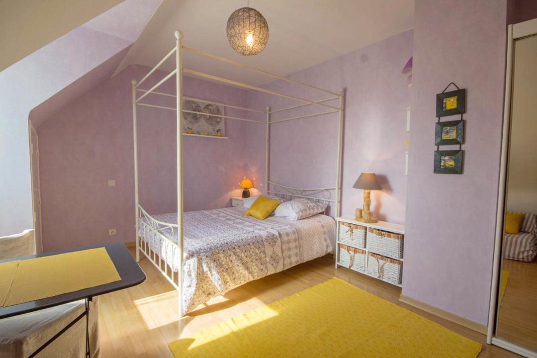Photo of Bedroom in Plescop