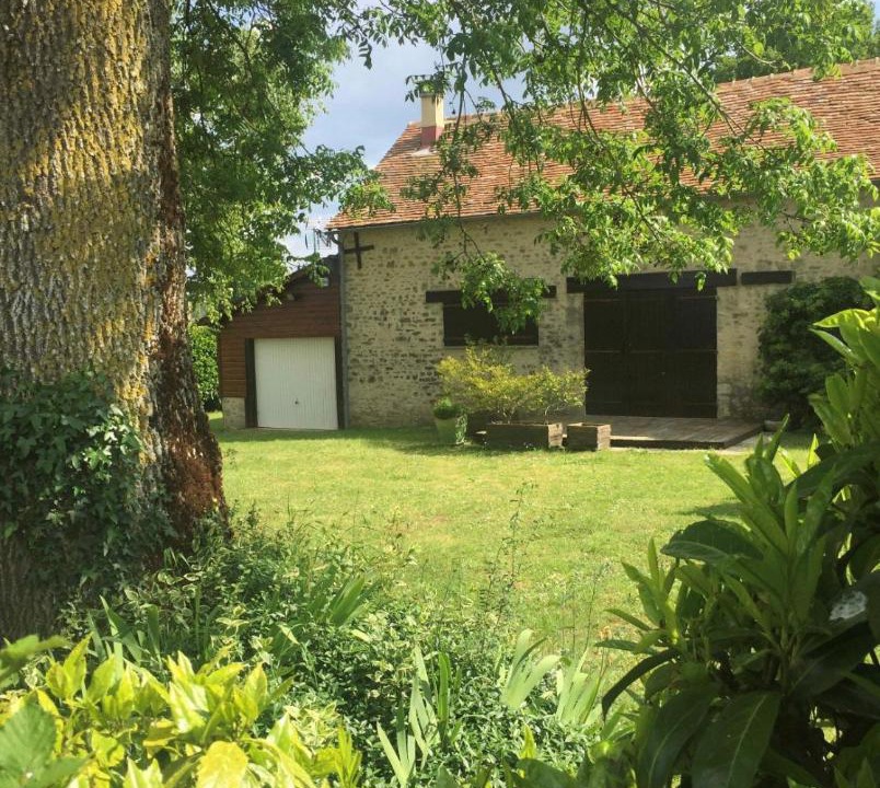 Photo of Buildings in Ruille-en-Champagne