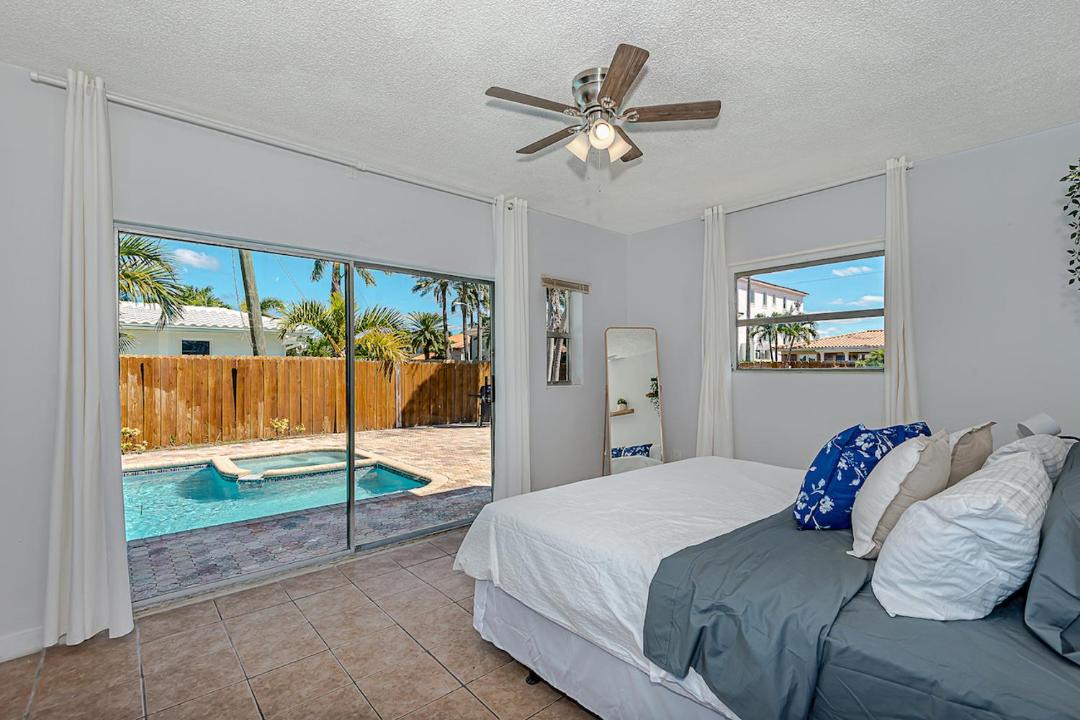 Photo of Bedroom in North Bay Village